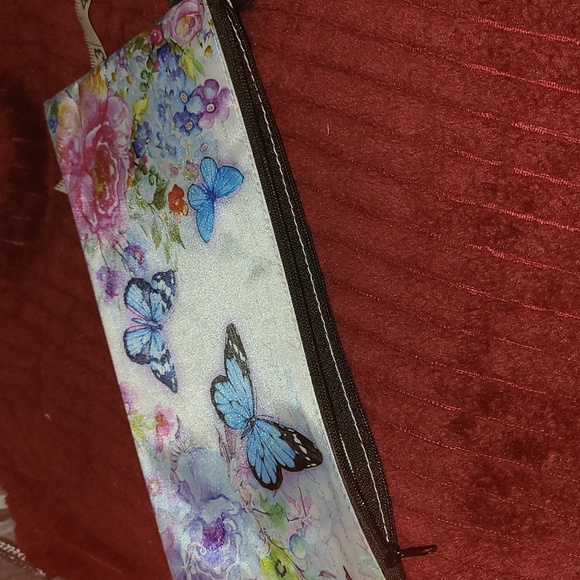 Gorgeous butterfly pouch wristlet bag - Picture 8 of 8